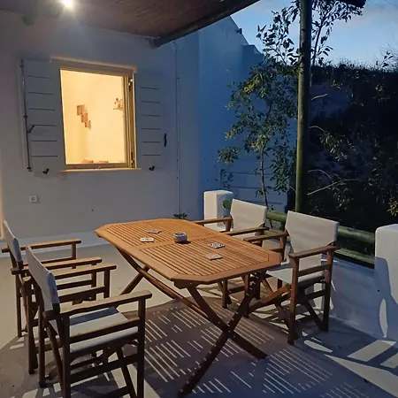 'irene' Cycladic House With Sunrise And Sea View! Ferienhaus Foinikiá