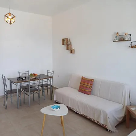 'irene' Cycladic House With Sunrise And Sea View! Foinikiá