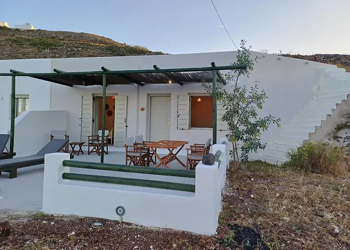 'irene' Cycladic House With Sunrise And Sea View! Foinikiá