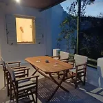 'irene' Cycladic House With Sunrise And Sea View! Casa de Férias Foinikiá