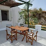 'irene' Cycladic House With Sunrise And Sea View! * Foinikiá